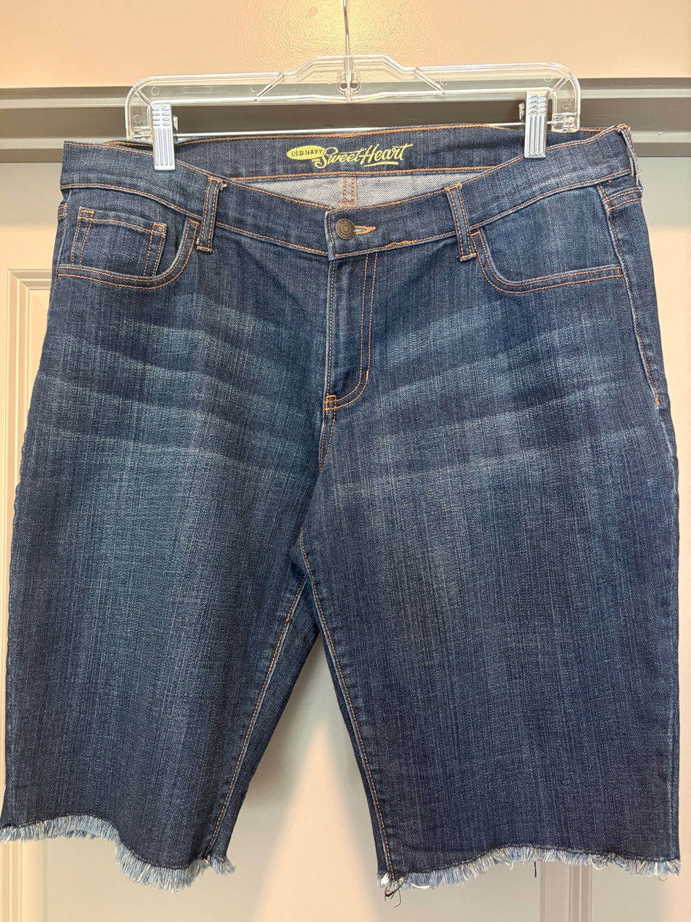 SOLD Old Navy Sweetheart Jean Shorts with Frayed Raw Hem